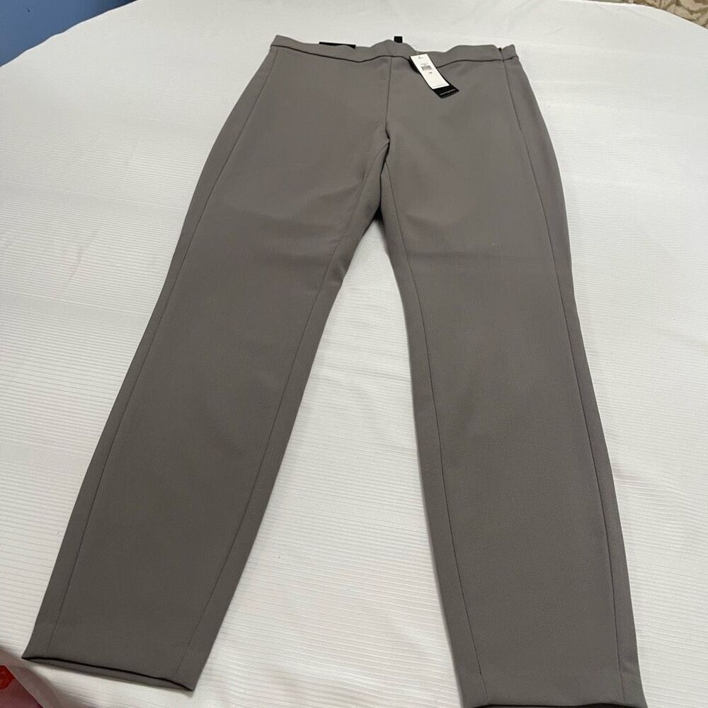 NWT Banana Republic Grey Legging Fit Devon Pants Size 10 New